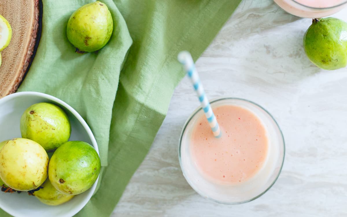 Sip Summer: Easy Tropical Guava Smoothie or Guava Cocktail Recipe